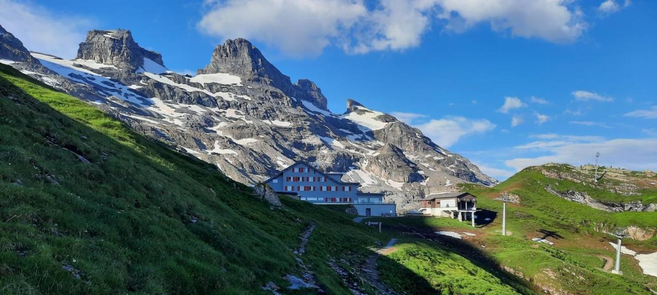 Hotel Bärghuis Jochpass - Ein Erlebnis auf 2222müM, gut erreichbar mit Gondel und Sessel-Lift Engelberg Exterior foto