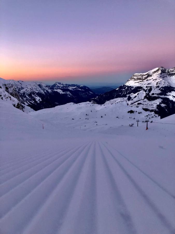 Hotel Bärghuis Jochpass - Ein Erlebnis auf 2222müM, gut erreichbar mit Gondel und Sessel-Lift Engelberg Exterior foto