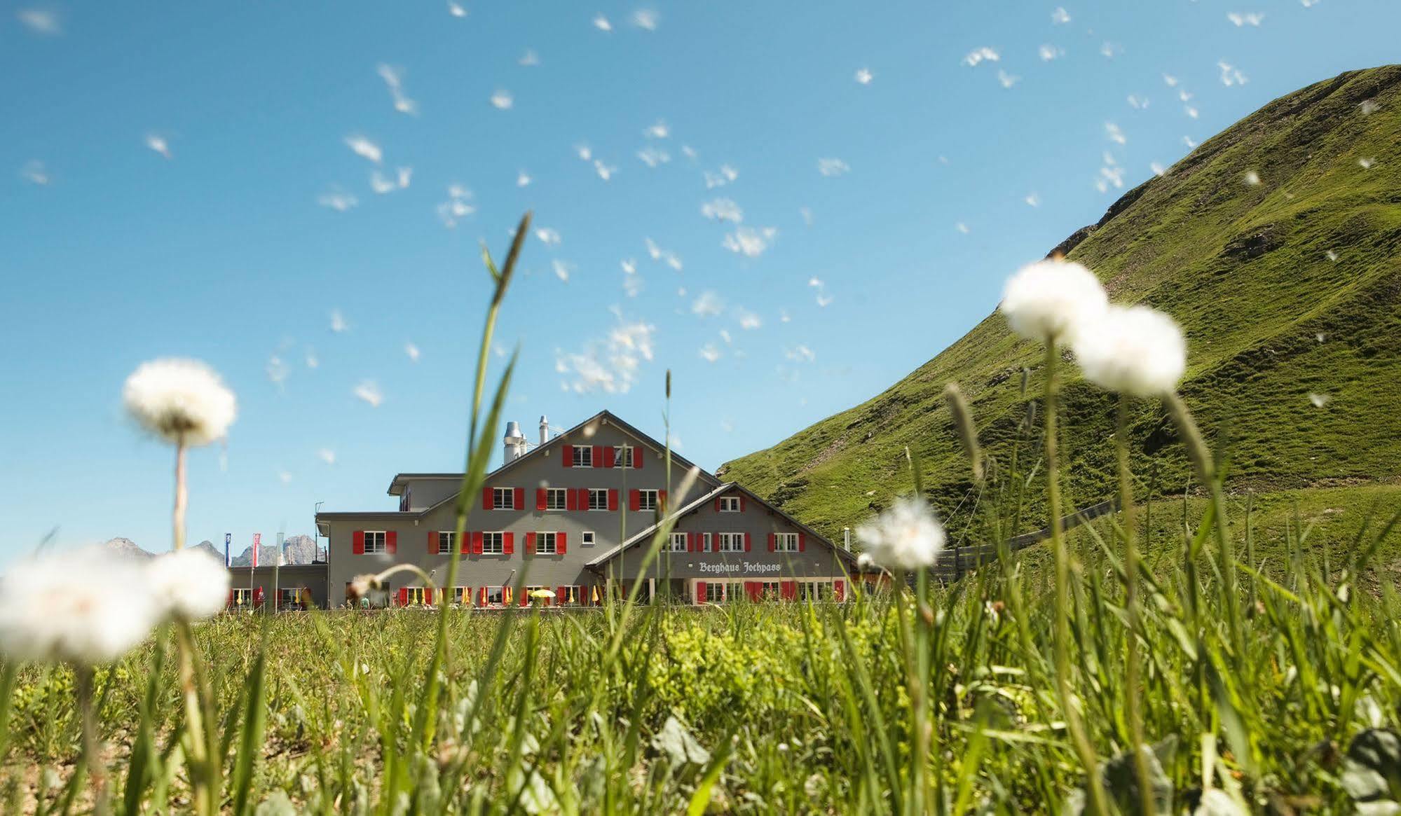 Hotel Bärghuis Jochpass - Ein Erlebnis auf 2222müM, gut erreichbar mit Gondel und Sessel-Lift Engelberg Exterior foto